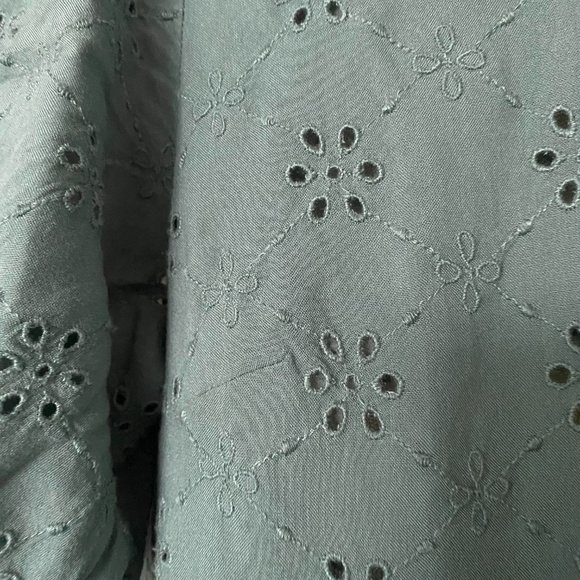 American Eagle Green Eyelet Babydoll Puff Sleeve Dress Size Small - Picture 4 of 8